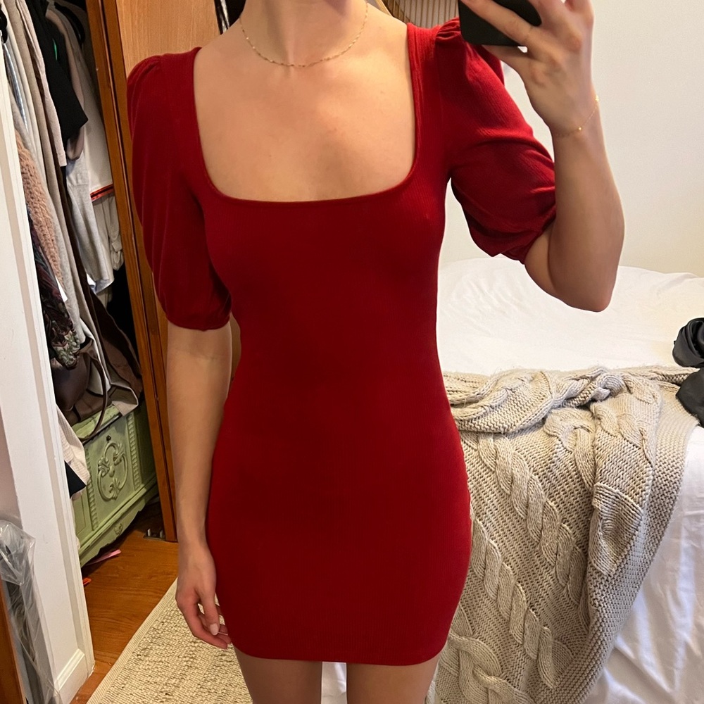 Aritzia Sunday Best mini dress| Red |xxs